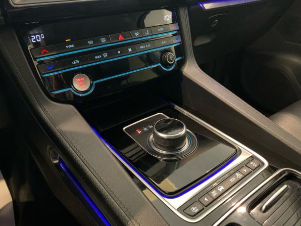 Jaguar F-Pace I с пробегом 2018 года, цена 2 779 000 рублей, 121339 км, внедорожник, Автокод Объявления