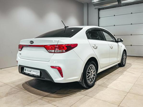 Kia Rio IV с пробегом 2018 года, цена 1 265 869 рублей, 49160 км, седан, Автокод Объявления