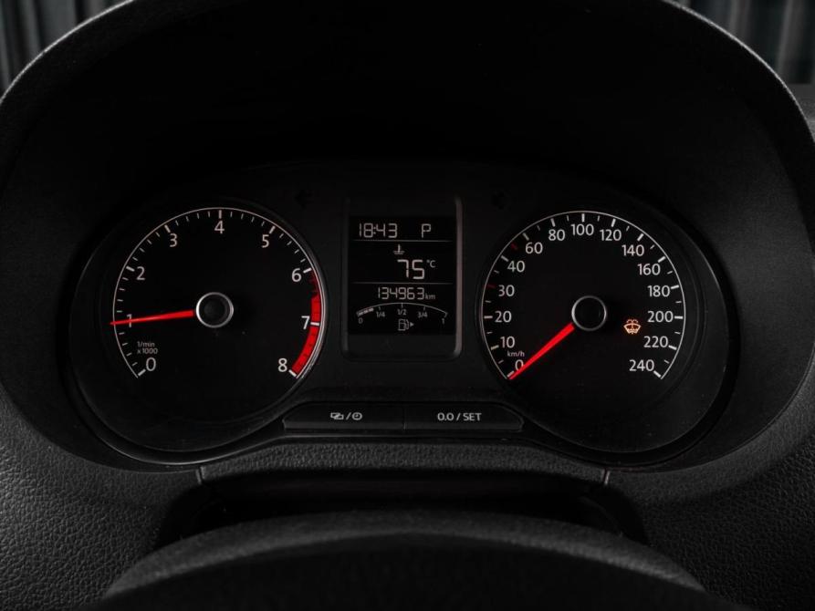 Volkswagen Polo V Рестайлинг Тюмень  - изображение 12