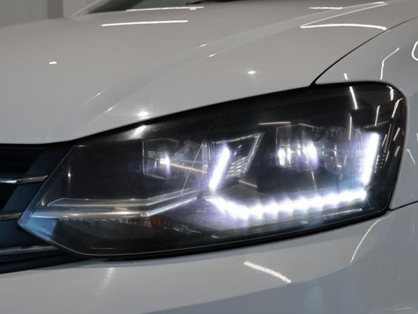 Volkswagen Polo V Рестайлинг с пробегом 2018 года, цена 1 085 000 рублей, 97469 км, седан, Автокод Объявления