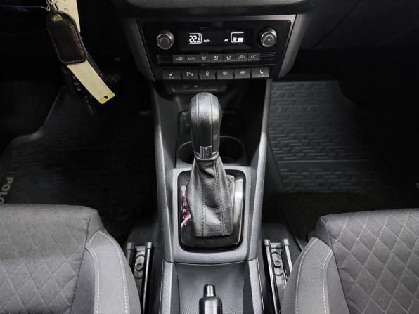 Volkswagen Polo VI с пробегом 2022 года, цена 1 450 000 рублей, 103868 км, лифтбек, Автокод Объявления