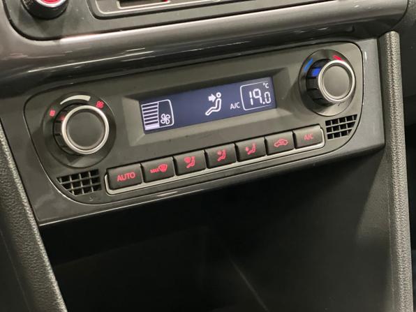 Volkswagen Polo V Рестайлинг с пробегом 2020 года, цена 1 250 000 рублей, 127000 км, седан, Автокод Объявления