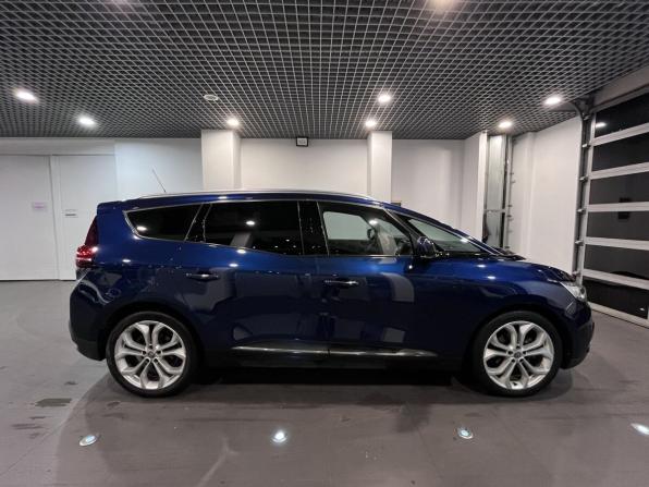 Renault Scenic IV с пробегом 2018 года, цена 1 550 000 рублей, 154830 км, компактвэн, Автокод Объявления