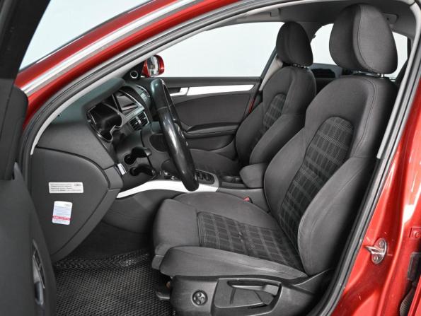 Audi A4 IV (B8) Рестайлинг с пробегом 2013 года, цена 1 435 000 рублей, 208511 км, седан, Автокод Объявления
