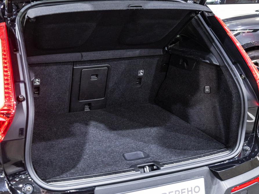 Volvo XC40 I Санкт-Петербург  - изображение 26