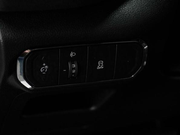 Haval Jolion I с пробегом 2023 года, цена 1 797 000 рублей, 59974 км, внедорожник, Автокод Объявления