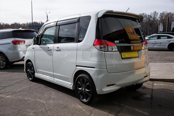 Suzuki Solio II Рестайлинг с пробегом 2013 года, цена 789 000 рублей, 136000 км, микровэн, Автокод Объявления