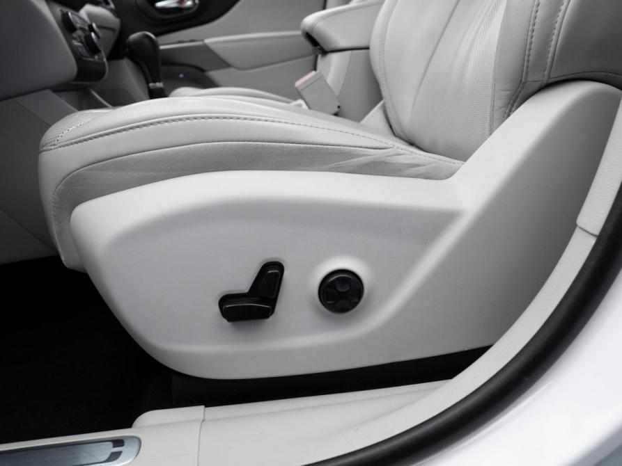 Jeep Cherokee V (KL) Рестайлинг Москва  - изображение 19