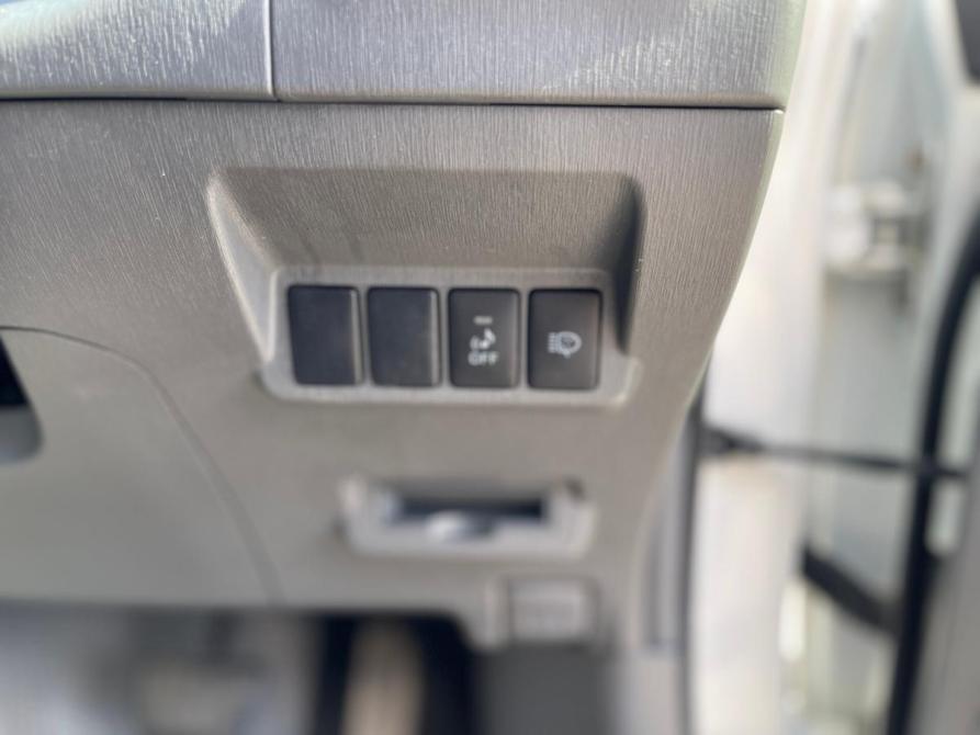 Toyota Prius Alpha I (ZVW40/41) Томск  - изображение 14