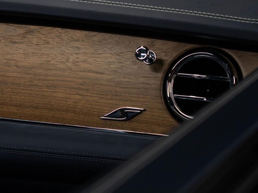 Bentley Bentayga I Рестайлинг Москва  - изображение 28