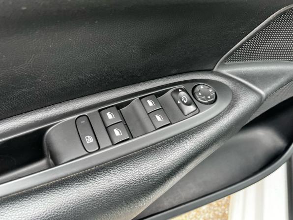 Citroen C4 II Рестайлинг с пробегом 2018 года, цена 860 000 рублей, 159400 км, седан, Автокод Объявления