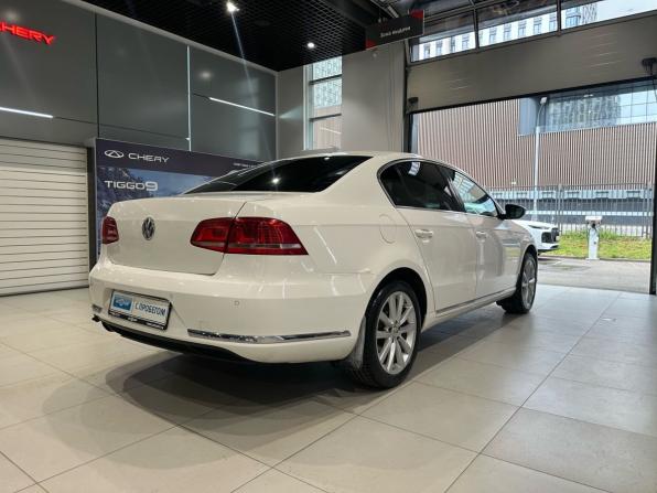 Volkswagen Passat B7 с пробегом 2012 года, цена 810 000 рублей, 288260 км, седан, Автокод Объявления