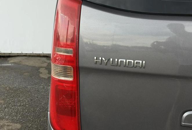 Hyundai H-1 II с пробегом 2010 года, цена 1 160 000 рублей, 262081 км, минивэн, Автокод Объявления