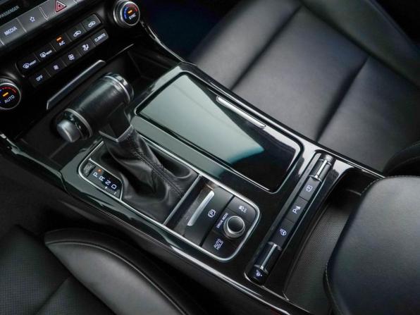 Kia Stinger I Рестайлинг с пробегом 2021 года, цена 2 650 055 рублей, 197158 км, лифтбек, Автокод Объявления