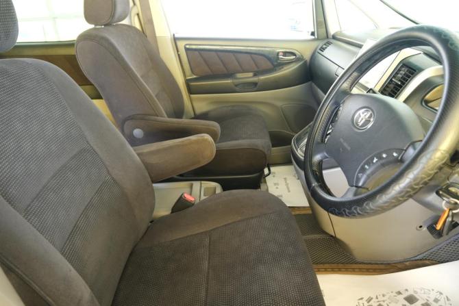 Toyota Alphard I с пробегом 2005 года, цена 1 669 000 рублей, 290000 км, минивэн, Автокод Объявления