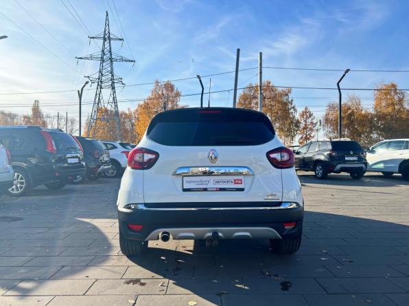 Renault Kaptur I с пробегом 2017 года, цена 1 422 000 рублей, 163520 км, внедорожник, Автокод Объявления