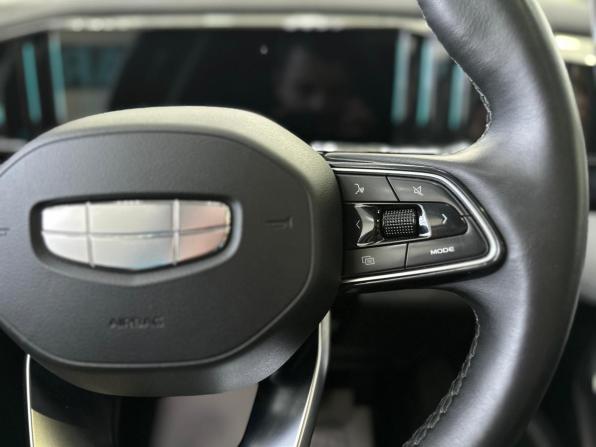 Geely Atlas II с пробегом 2024 года, цена 2 360 000 рублей, 81491 км, внедорожник, Автокод Объявления
