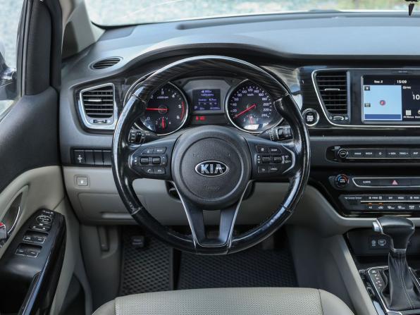 Kia Carnival III с пробегом 2019 года, цена 2 600 000 рублей, 141263 км, минивэн, Автокод Объявления