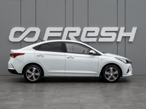 Hyundai Solaris II Рестайлинг с пробегом 2020 года, цена 1 630 000 рублей, 81001 км, седан, Автокод Объявления