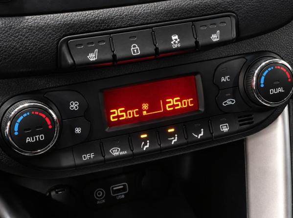 Kia Ceed II Рестайлинг с пробегом 2018 года, цена 1 289 000 рублей, 180000 км, хэтчбек, Автокод Объявления
