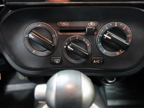 Nissan Juke I с пробегом 2014 года, цена 1 090 000 рублей, 159478 км, внедорожник, Автокод Объявления