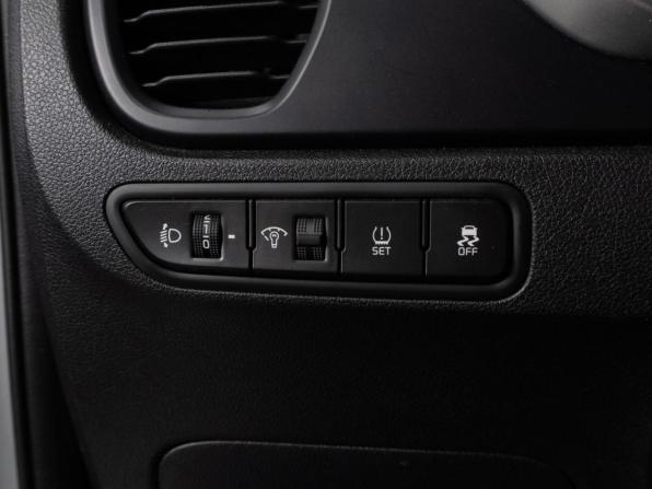 Kia Rio IV Рестайлинг с пробегом 2022 года, цена 1 744 000 рублей, 92783 км, хэтчбек, Автокод Объявления