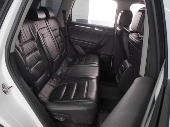 Volkswagen Touareg II с пробегом 2012 года, цена 1 939 000 рублей, 299196 км, внедорожник, Автокод Объявления