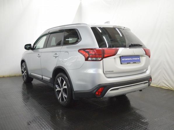 Mitsubishi Outlander III Рестайлинг 3 с пробегом 2019 года, цена 2 099 000 рублей, 70239 км, внедорожник, Автокод Объявления