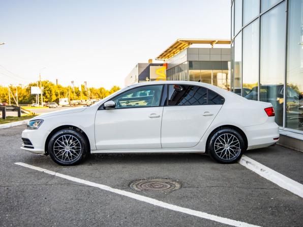 Volkswagen Jetta VI Рестайлинг с пробегом 2015 года, цена 1 048 000 рублей, 223196 км, седан, Автокод Объявления