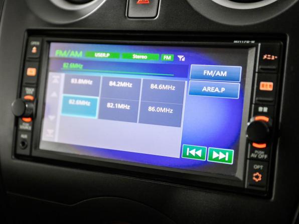 Nissan Note II Рестайлинг с пробегом 2017 года, цена 900 000 рублей, 118809 км, хэтчбек, Автокод Объявления