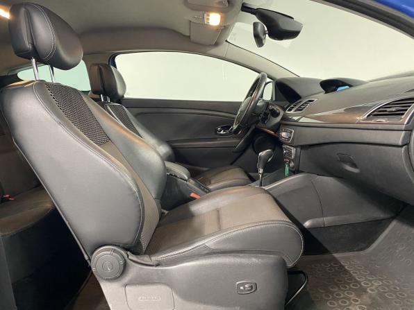 Renault Megane III Рестайлинг с пробегом 2013 года, цена 480 000 рублей, 212428 км, хэтчбек, Автокод Объявления