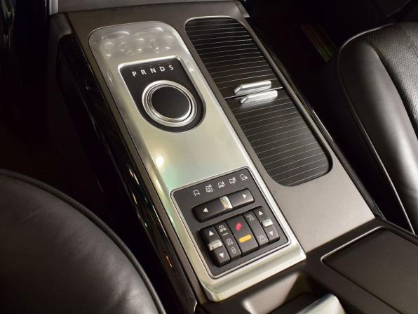 Land Rover Range Rover III Рестайлинг 2 с пробегом 2012 года, цена 2 079 995 рублей, 207451 км, внедорожник, Автокод Объявления
