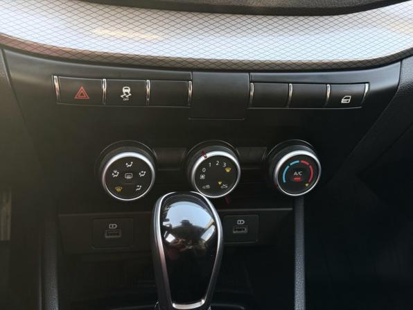 Lada (ВАЗ) Vesta I Рестайлинг (NG) с пробегом 2024 года, цена 1 399 000 рублей, 15675 км, седан, Автокод Объявления