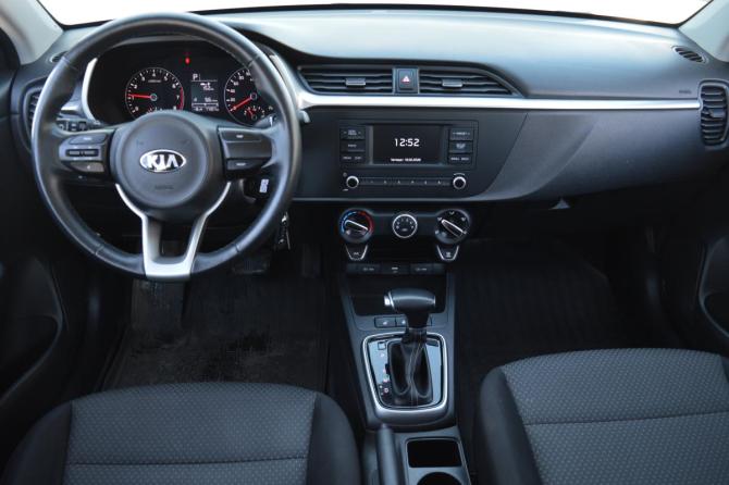 Kia Rio IV Рестайлинг с пробегом 2020 года, цена 1 460 000 рублей, 76051 км, седан, Автокод Объявления