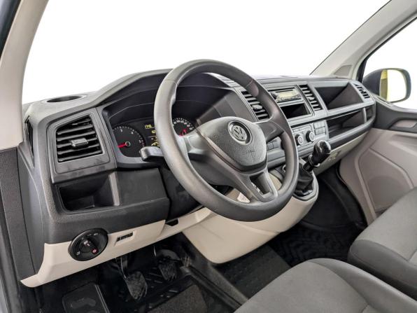 Volkswagen Transporter T6 с пробегом 2017 года, цена 2 490 000 рублей, 112875 км, фургон, Автокод Объявления