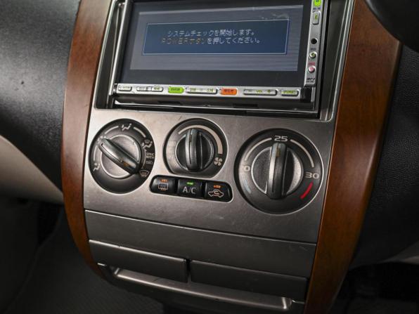 Mitsubishi Colt VI (Z20/Z30) с пробегом 2006 года, цена 449 000 рублей, 307723 км, универсал, Автокод Объявления