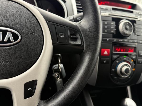 Kia Venga I с пробегом 2012 года, цена 865 000 рублей, 141000 км, минивэн, Автокод Объявления