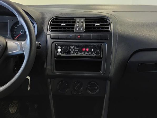 Volkswagen Polo V Рестайлинг с пробегом 2018 года, цена 1 155 000 рублей, 140397 км, седан, Автокод Объявления
