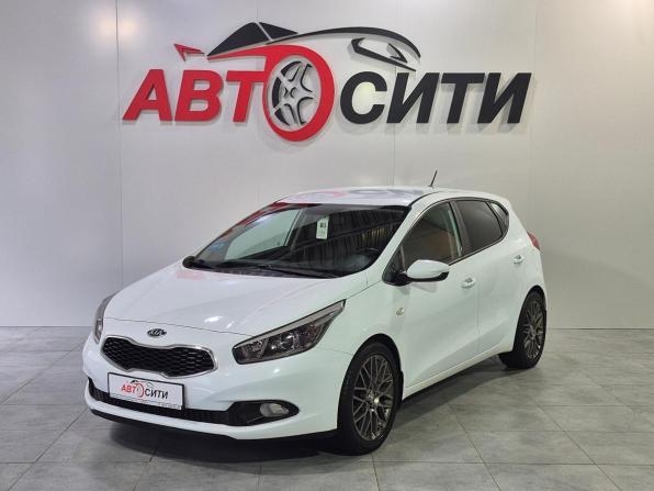 Kia Ceed II с пробегом 2014 года, цена 1 190 000 рублей, 76000 км, хэтчбек, Автокод Объявления