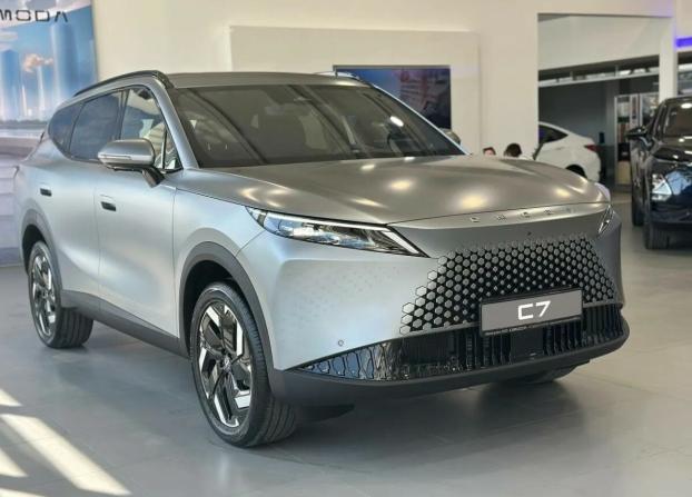 Omoda C7 с пробегом 2025 года, цена 2 699 000 рублей, 4200 км, внедорожник, Автокод Объявления