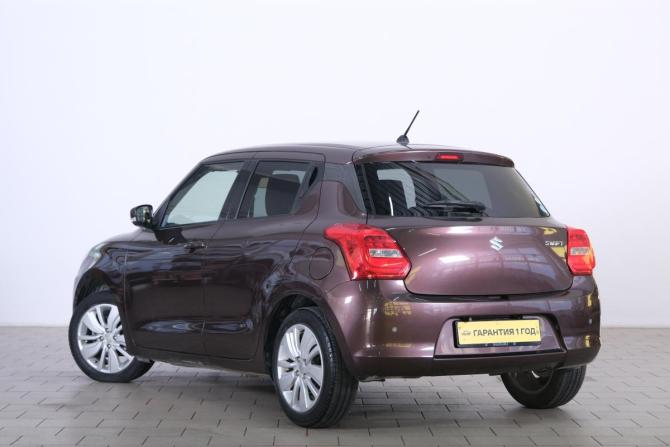 Suzuki Swift V с пробегом 2017 года, цена 979 000 рублей, 90500 км, хэтчбек, Автокод Объявления