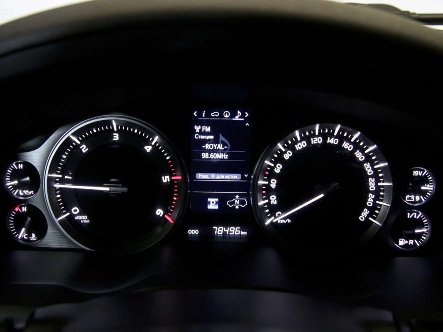 Toyota Land Cruiser 200 Series Рестайлинг 2 Санкт-Петербург  - изображение 13