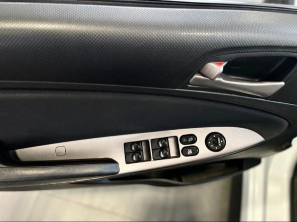 Hyundai Solaris I Рестайлинг с пробегом 2014 года, цена 799 900 рублей, 256900 км, седан, Автокод Объявления