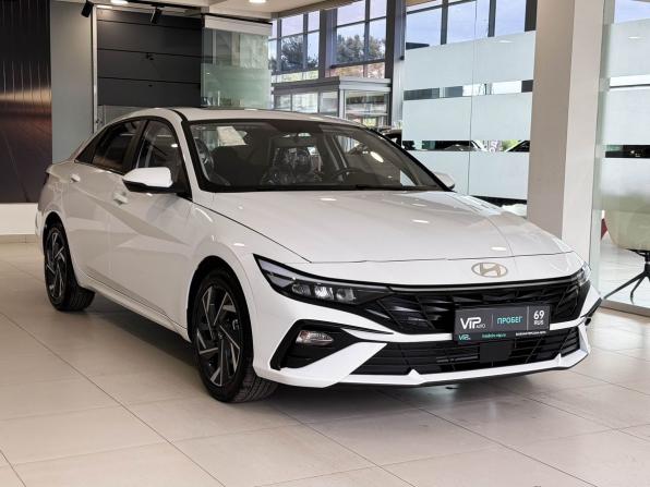 Hyundai Elantra VII (CN7) Рестайлинг с пробегом 2026 года, цена 2 375 000 рублей, 17 км, седан, Автокод Объявления