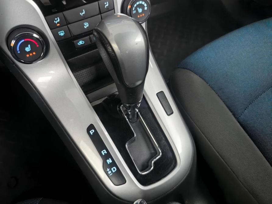 Chevrolet Cruze I Рестайлинг Москва  - изображение 19