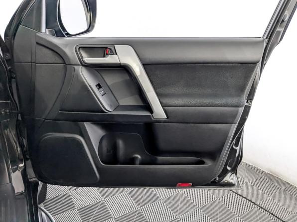 Toyota Land Cruiser Prado 150 Series Рестайлинг 2 с пробегом 2020 года, цена 4 700 000 рублей, 173638 км, внедорожник, Автокод Объявления