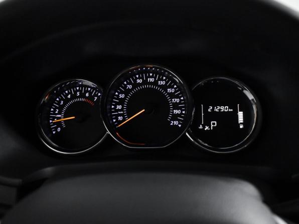Renault Sandero II Рестайлинг с пробегом 2021 года, цена 1 435 000 рублей, 21290 км, хэтчбек, Автокод Объявления