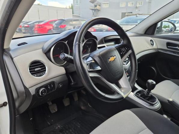 Chevrolet Cruze I Рестайлинг с пробегом 2012 года, цена 590 000 рублей, 271150 км, седан, Автокод Объявления