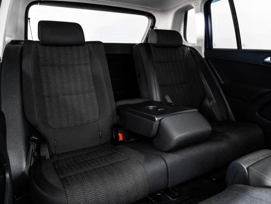 Volkswagen Tiguan I Рестайлинг Санкт-Петербург  - изображение 21