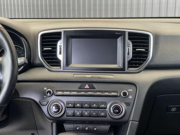 Kia Sportage IV Рестайлинг с пробегом 2018 года, цена 2 087 000 рублей, 150189 км, внедорожник, Автокод Объявления